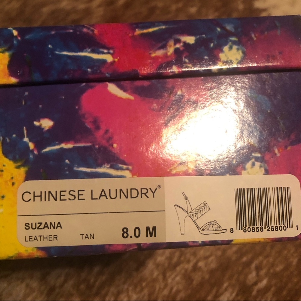 NIB Chinese Laundry Suzana leather sandal - Picture 6 of 8